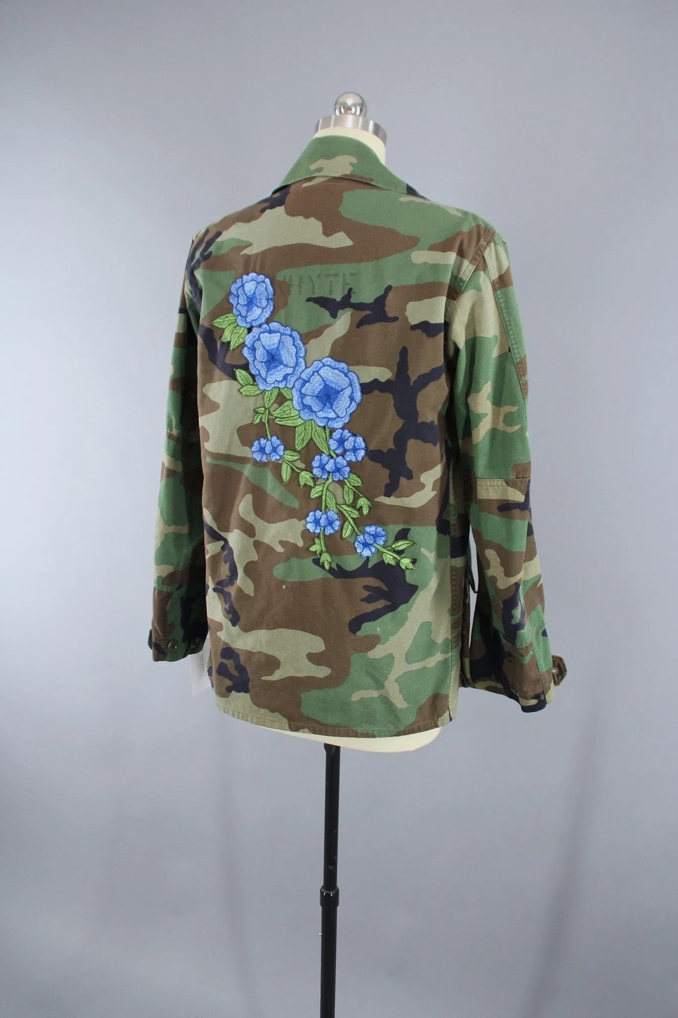 1980s Vintage Marines Embroidered Camouflage Jacket