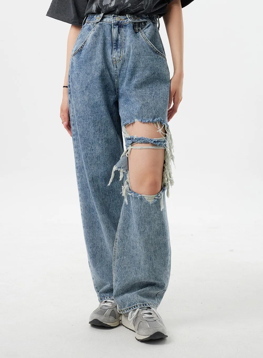 Wide Ripped Knee Jeans BY324